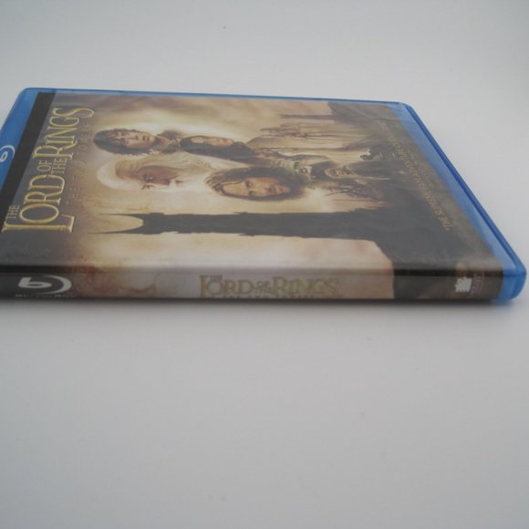 The Lord of the Rings: The Two Towers (Blu-Ray & DVDs) (widescreen) (179 Mins) - Picture 2 of 4